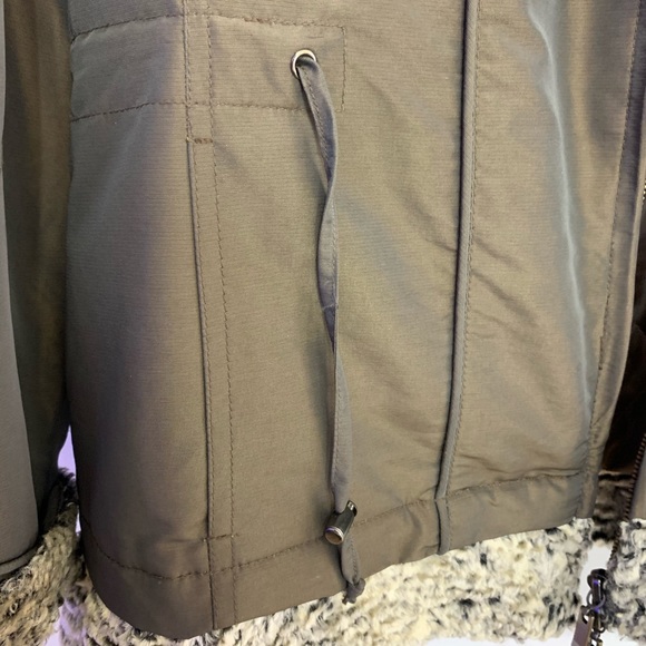 Olive green jacket - Picture 5 of 6